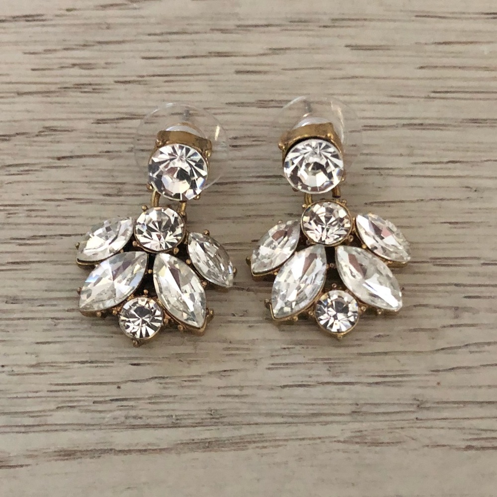 Adorable jcrew drop stud earrings!